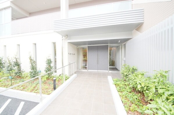 PLUM VILLAGEの物件内観写真